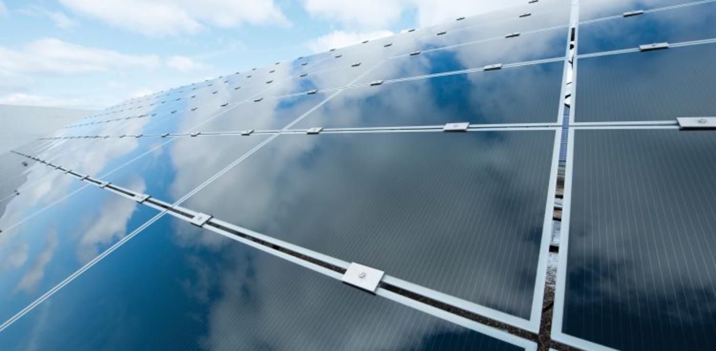 Zonnepanelen en brandgevaar: hoe zit dat?
